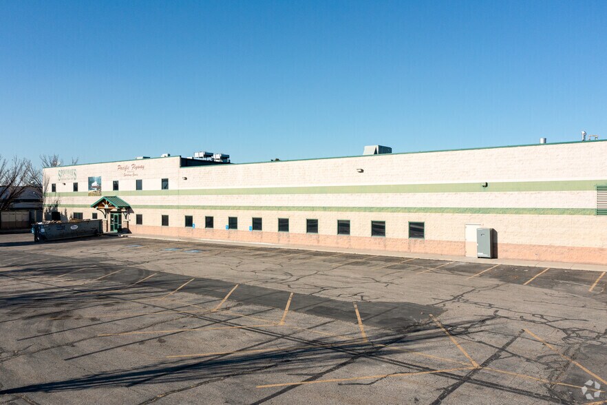More Photos Of 7037 S High Tech Dr, Midvale Manufacturing For Sale