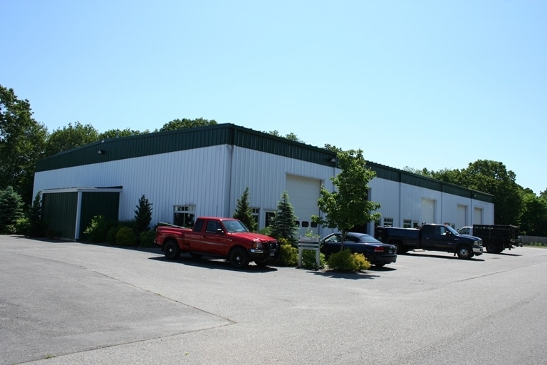 More Photos Of 46 Plains Rd, Essex Light Distribution For Lease