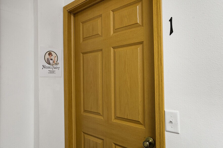 More Photos Of 2001 8th Ave SE, Minot General Retail For Sale