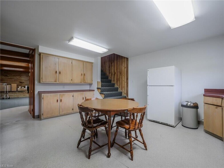 More Photos Of 31255 Lorain Rd, Cleveland Office Residential For Sale