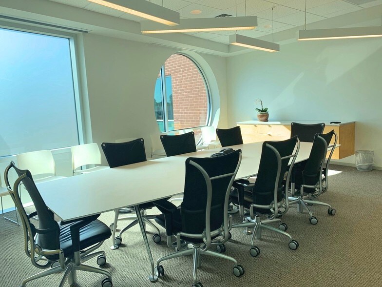 More Photos Of 2021 S First St, Champaign Office For Lease