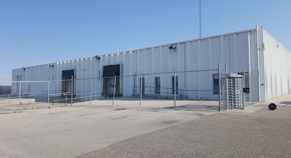 More Photos Of 6450 E Yellowstone Hwy, Evansville Warehouse For Lease