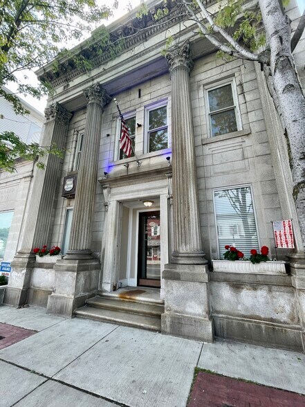 Primary Photo Of 129 S Union St, Spencerport Coworking Space