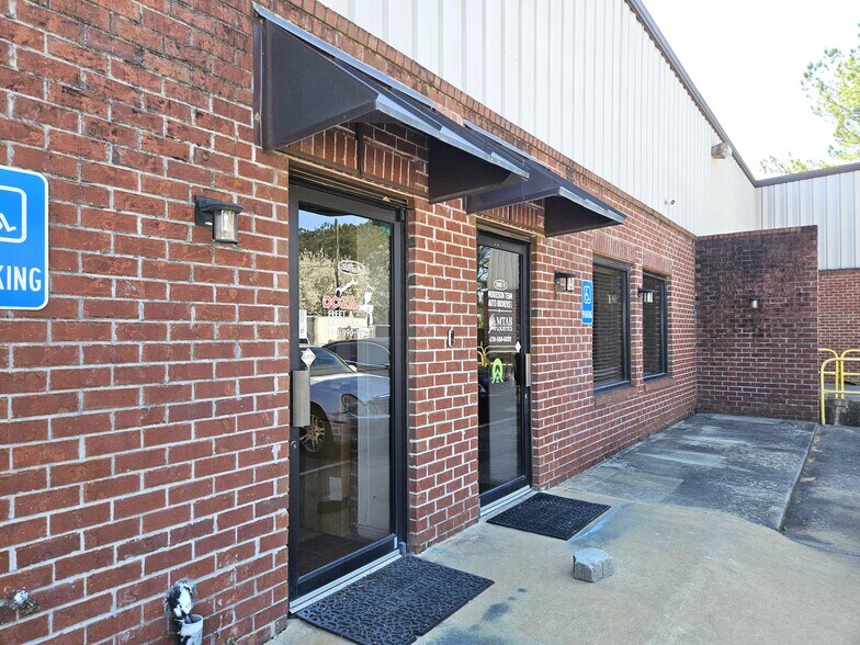 More Photos Of 2488 Lithonia West Dr, Lithonia Warehouse For Lease