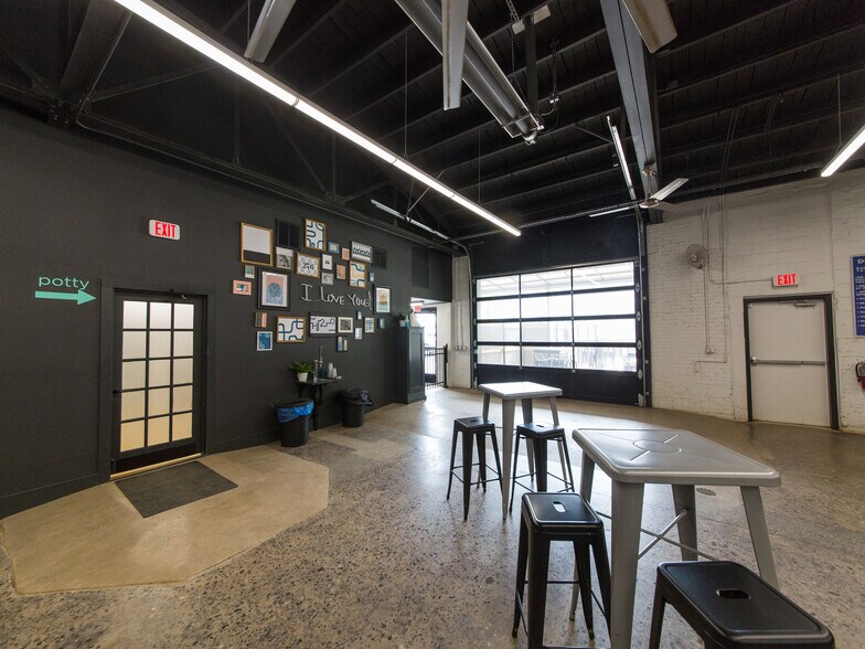 More Photos Of 51 Sweeten Creek Rd, Asheville Freestanding For Lease