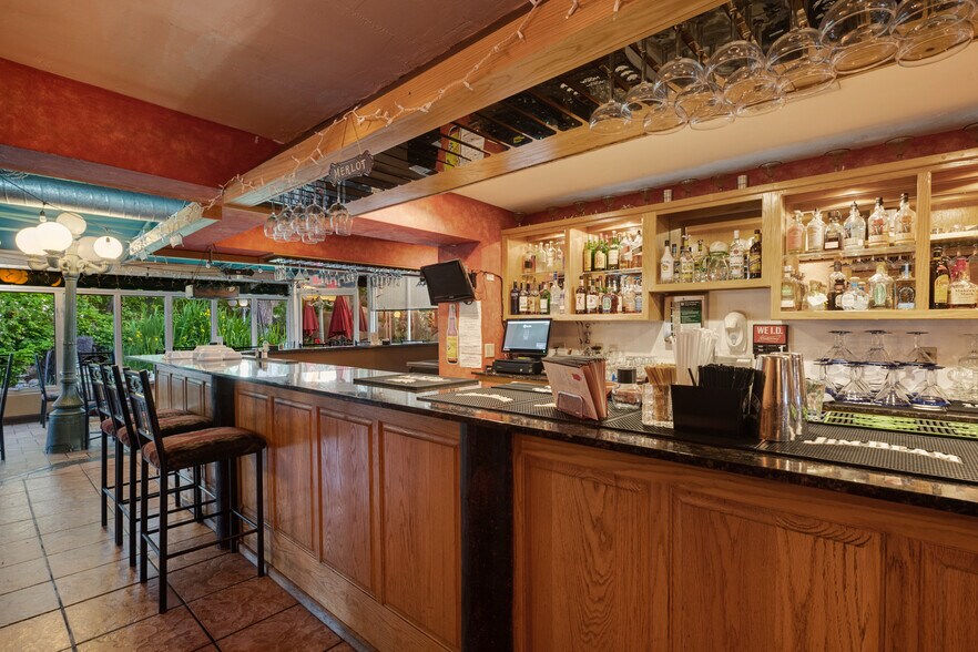 More Photos Of 8032 4th St NW, Albuquerque Restaurant For Sale