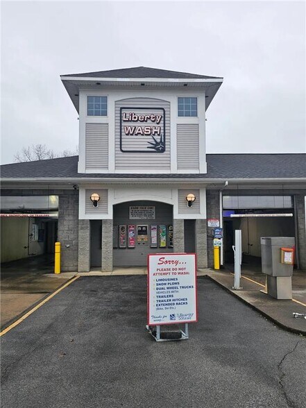 More Photos Of 316 W Liberty St, Rome Specialty For Sale