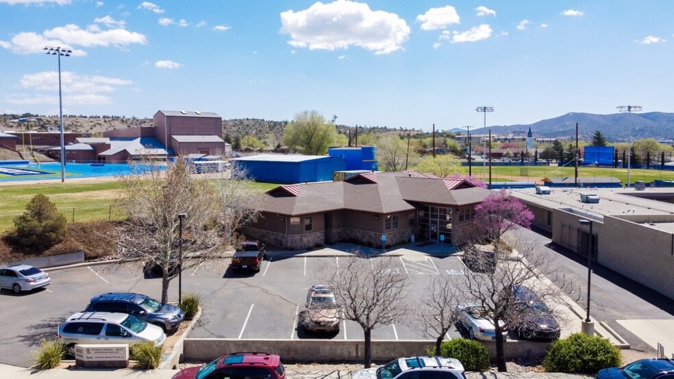 More Photos Of 1005 Division St, Prescott Medical For Sale