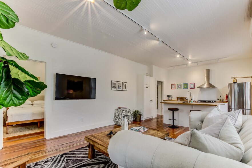 More Photos Of 1103 Ocean Blvd, Saint Simons Island Apartments For Sale