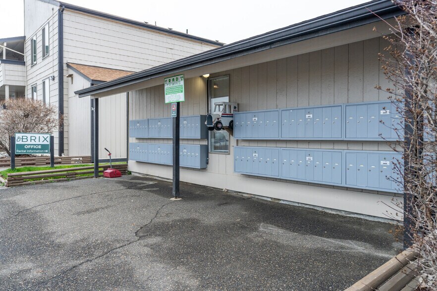 More Photos Of 465 N Arthur St, Kennewick Apartments For Sale