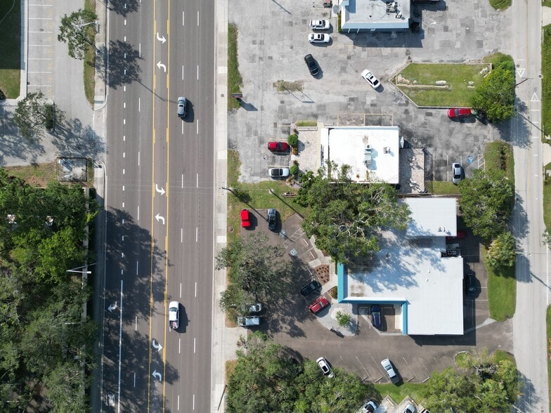More Photos Of 4509 Bee Ridge Rd, Sarasota Medical For Sale