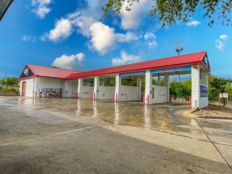 More Photos Of 4950 Evers Rd, San Antonio Carwash For Sale