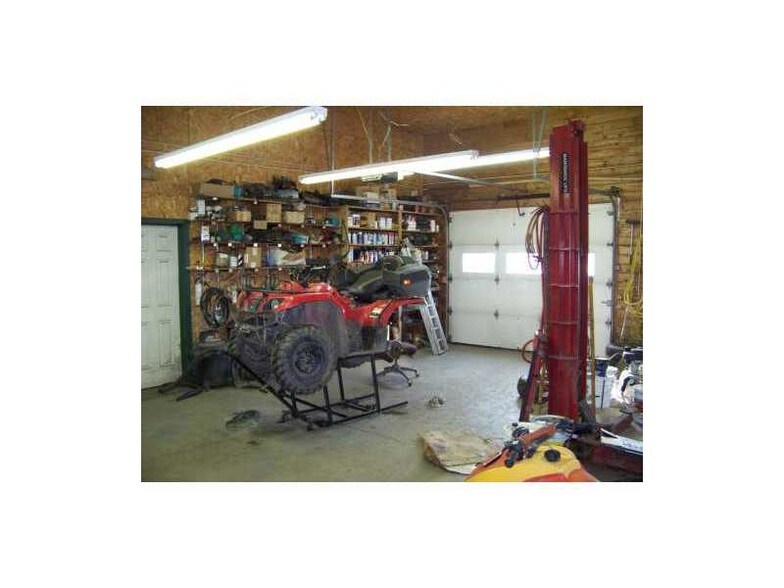 More Photos Of 1746 Bangor Rd, Linneus Auto Dealership For Sale