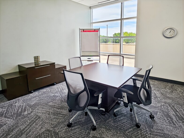 More Photos Of 610 Uptown Blvd, Cedar Hill Coworking Space