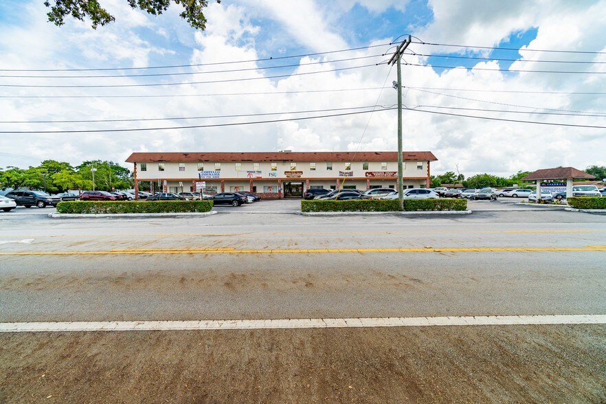 More Photos Of 6191 Orange Dr, Davie Loft Creative Space For Sale