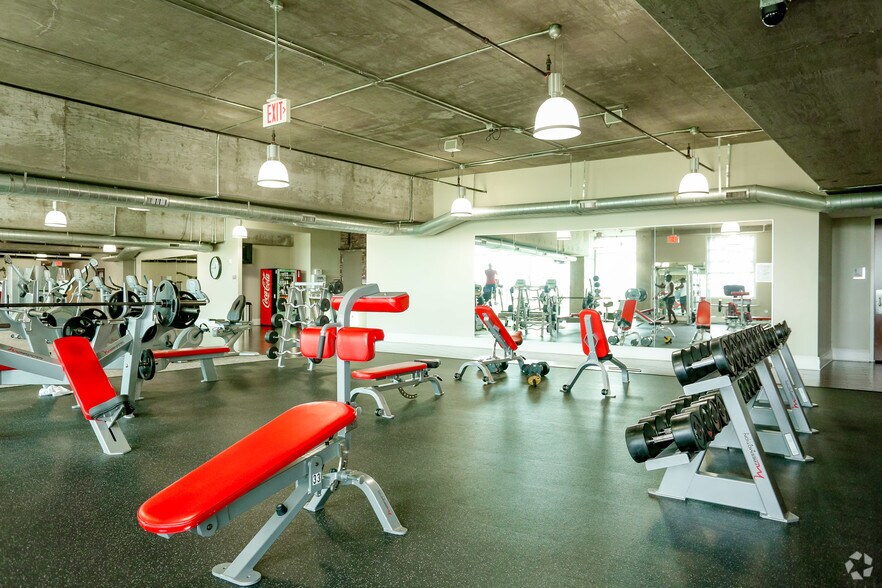 More Photos Of 5927 Almeda Rd, Houston Apartments For Lease
