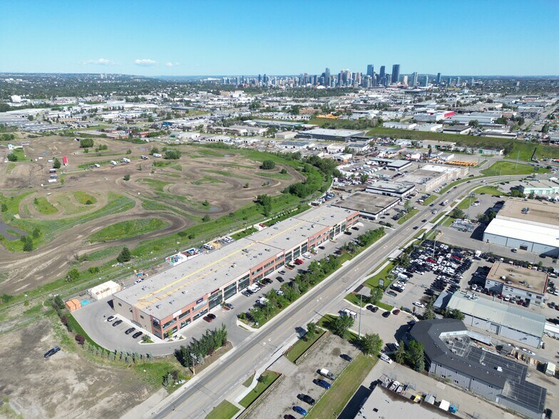 More Photos Of 5057-5061 11 St SE, Calgary Warehouse For Sale