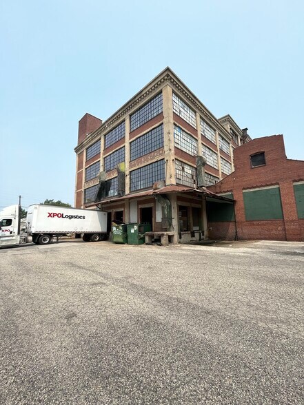 More Photos Of 651 E Wyoming Ave, Philadelphia Manufacturing For Sale