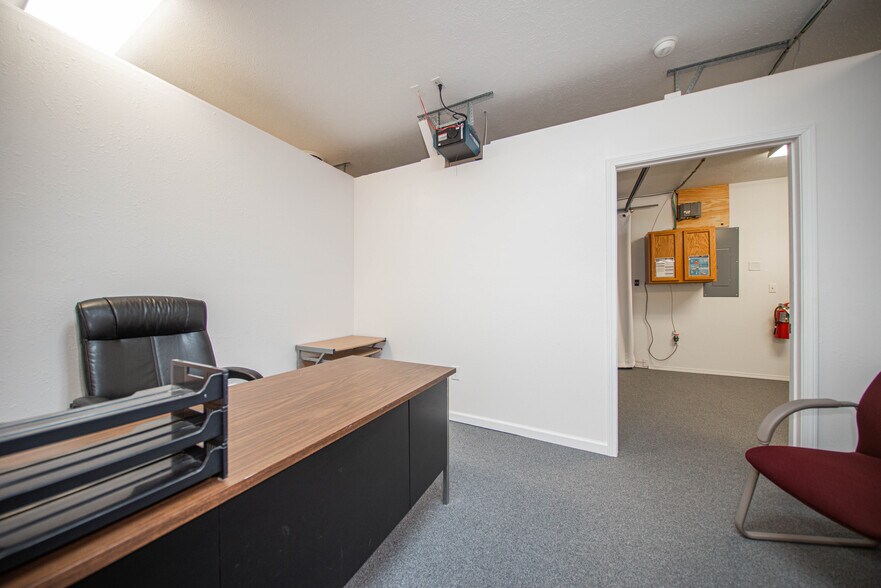 More Photos Of 2419 Broadway St, Mount Vernon Office For Sale