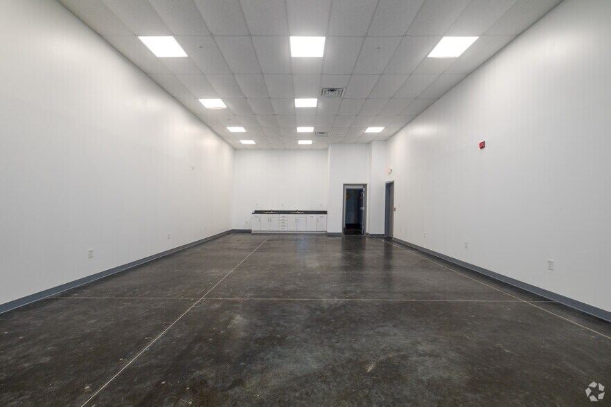 More Photos Of 500 Halls Mill Rd, Freehold Distribution For Lease