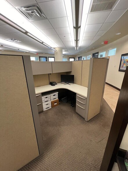More Photos Of 20900 NE 30th Ave, Aventura Office Residential For Sale