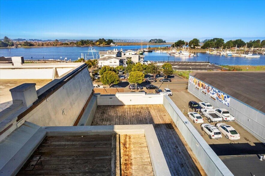 More Photos Of 507 2nd St, Eureka General Retail For Sale