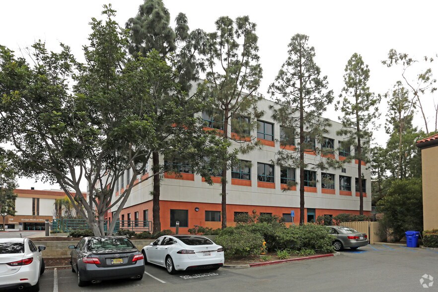 More Photos Of 310 Santa Fe Dr, Encinitas Unknown For Lease