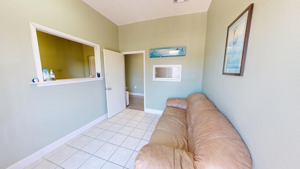 More Photos Of 103301 Overseas Hwy, Key Largo Medical For Sale