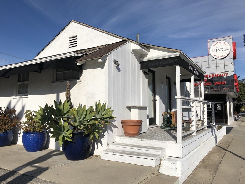 More Photos Of 11659 Riverside Dr, North Hollywood Storefront For Sale