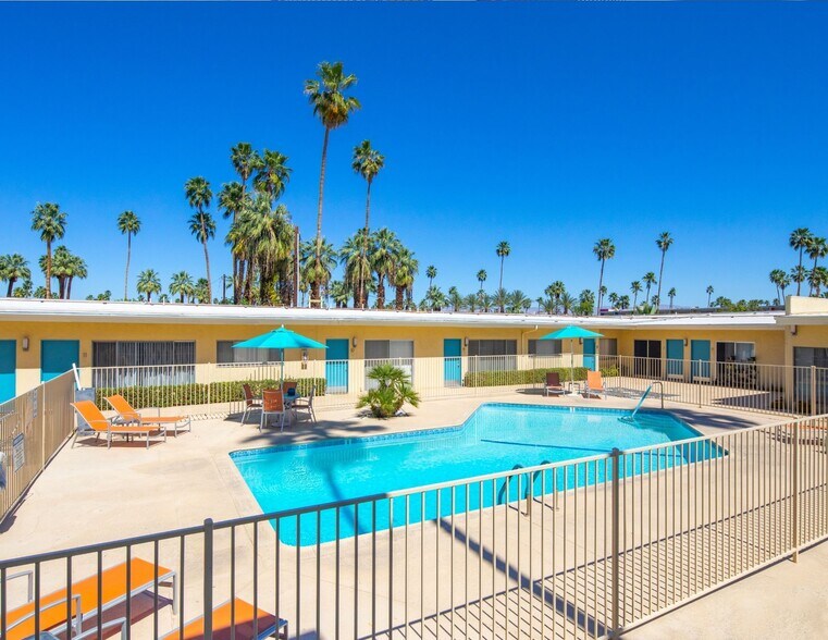 More Photos Of 1680 E Palm Canyon Dr, Palm Springs Apartments For Sale