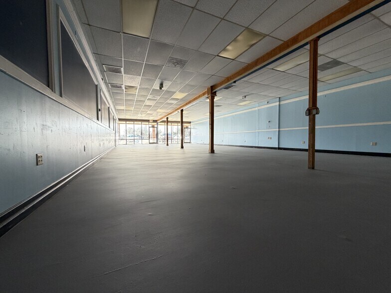 More Photos Of 402 Patton Ave, Monroe General Retail For Lease