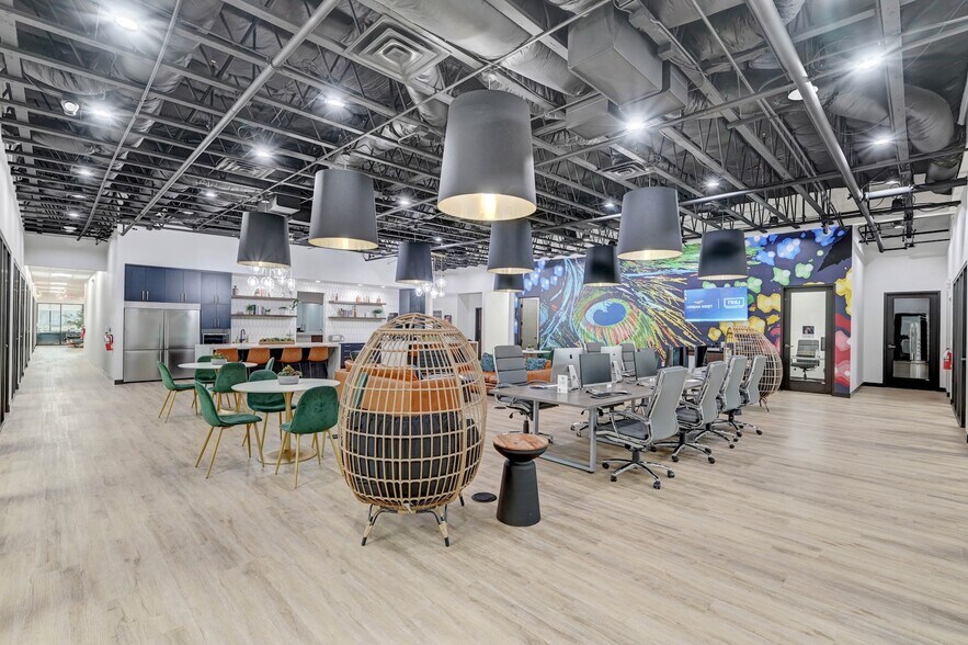 More Photos Of 9580 W Sahara Ave, Las Vegas Office For Sale