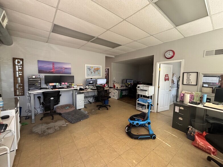 More Photos Of 180 South Blvd, San Mateo Freestanding For Sale