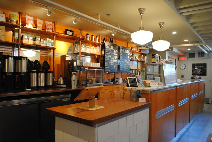 More Photos Of 134 N Wayne Ave, Wayne Office For Lease