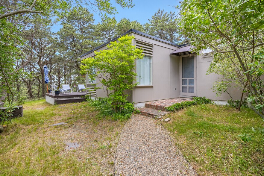 More Photos Of 25 Way 055., Wellfleet Apartments For Sale
