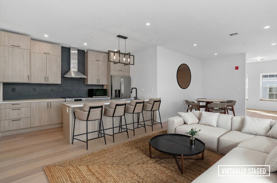 More Photos Of 63 Church St, Greenwich Apartments For Sale