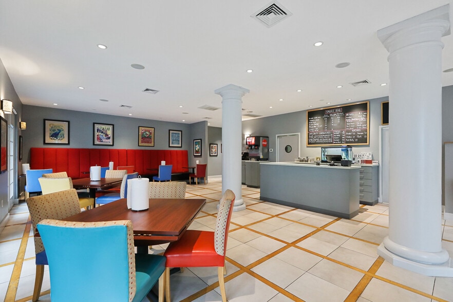 More Photos Of 34 W Merchant St, Audubon Restaurant For Sale