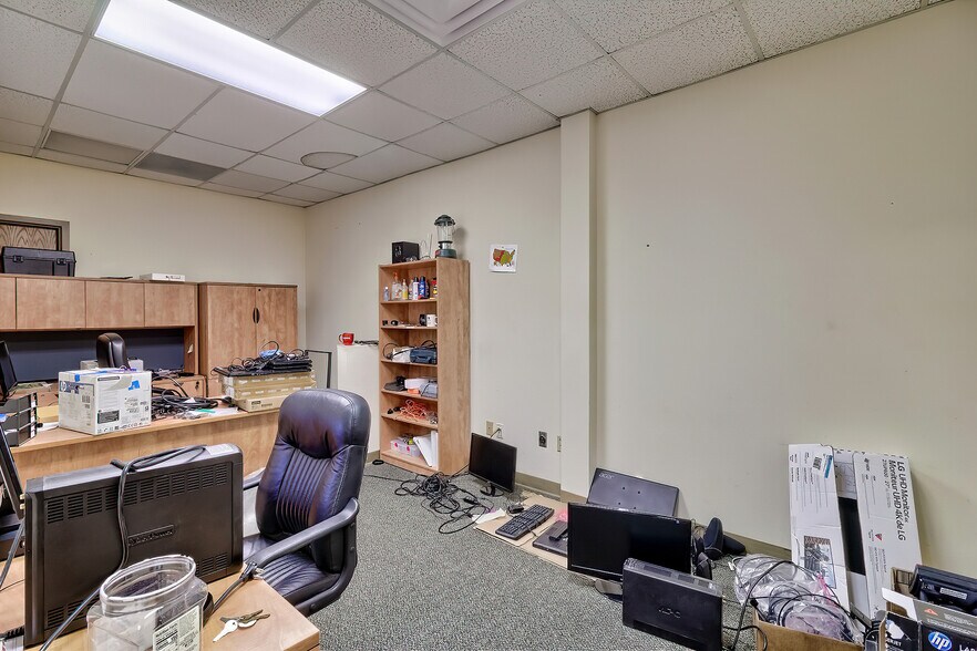 More Photos Of 13 Harbison Way, Columbia Medical For Sale