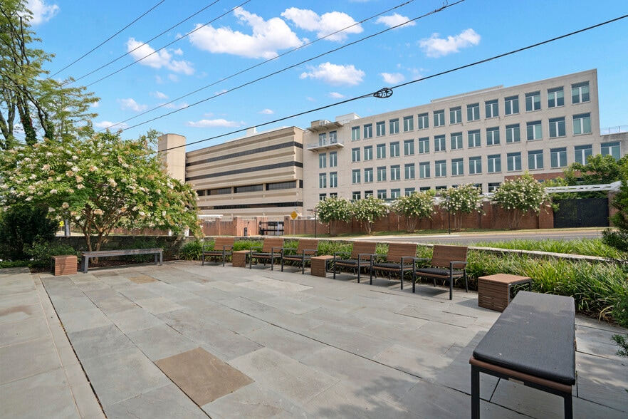 More Photos Of 10505 Judicial Dr, Fairfax Office For Sale