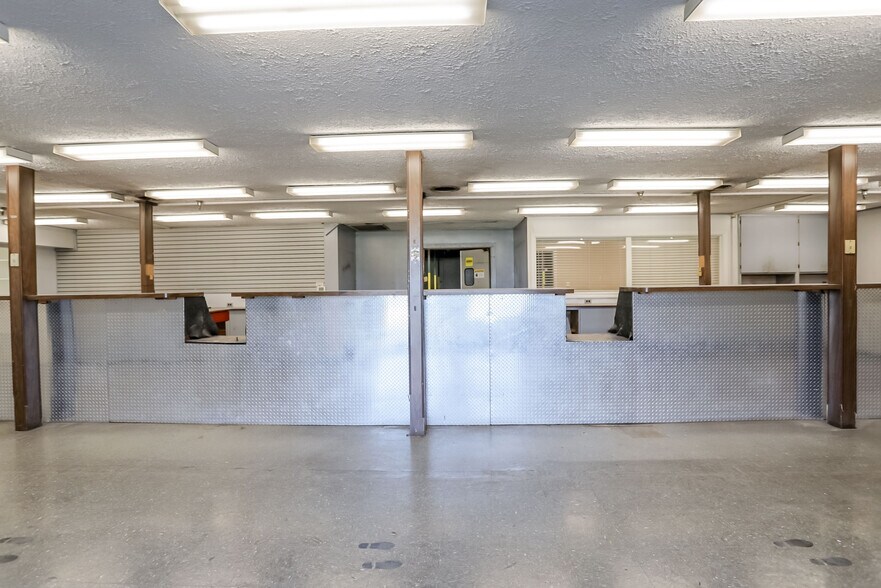 More Photos Of 2334 Production Dr, Indianapolis Warehouse For Sale