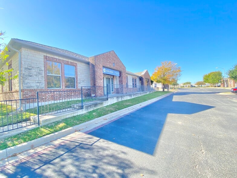 More Photos Of 2201 Double Creek Dr, Round Rock Office For Lease