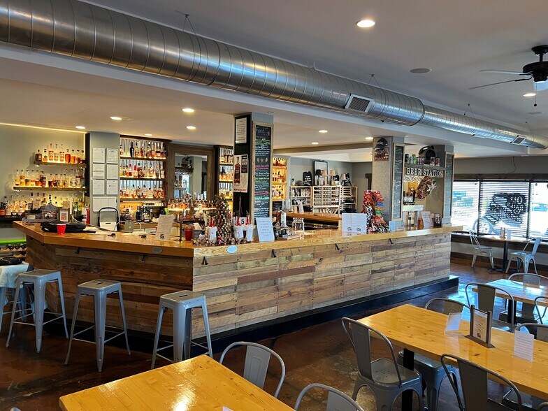 More Photos Of 2118 Bruce Ave, Louisville Restaurant For Sale