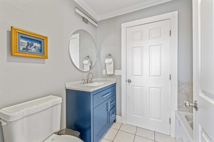 More Photos Of 19351 Del Mar Dr, Fort Bragg Specialty For Sale
