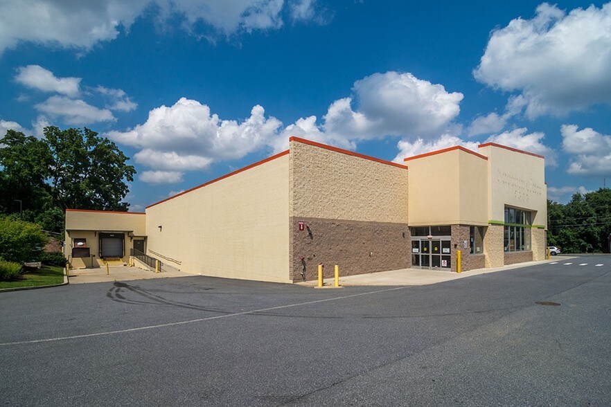 More Photos Of 719 Stefko Blvd, Bethlehem Freestanding For Lease