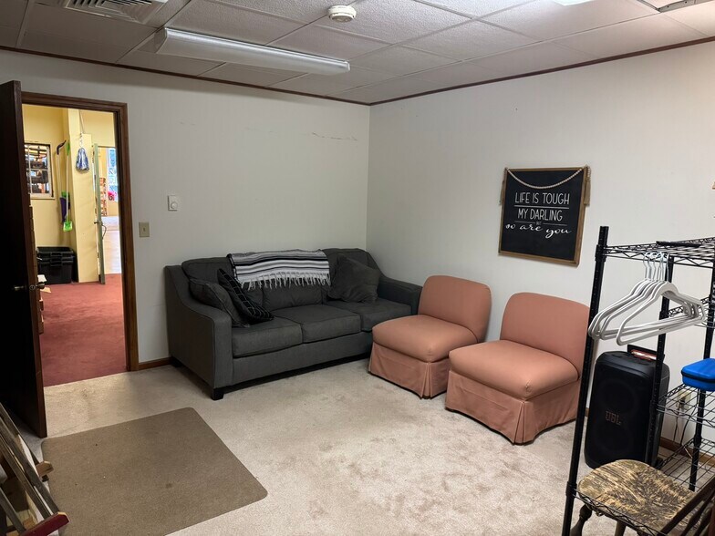 More Photos Of 145 High St, Mineral Point Storefront For Sale