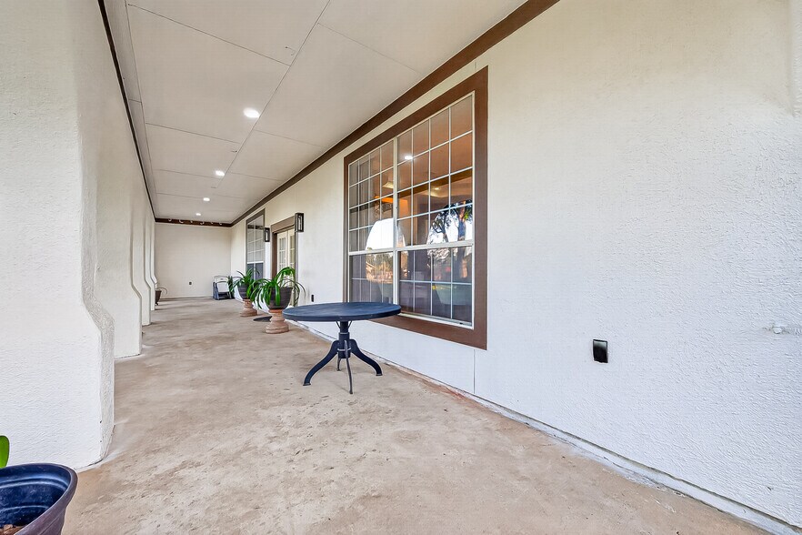 More Photos Of 21832 Rayford Rd, Humble Office For Sale