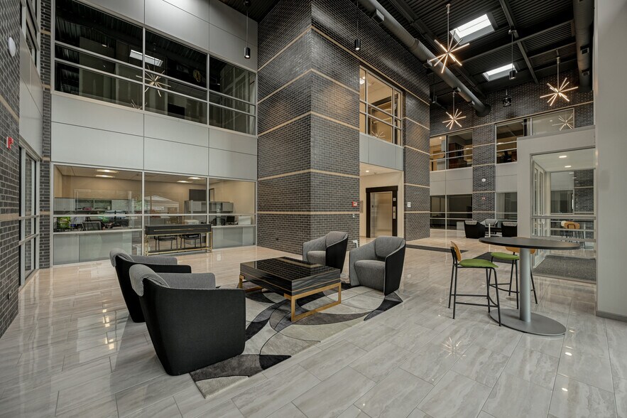 More Photos Of 1255 High St, Wadsworth Medical For Lease