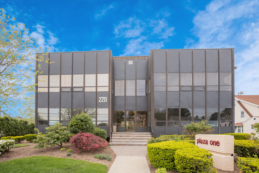 Primary Photo Of 220 Kinderkamack Rd, Westwood Office For Lease