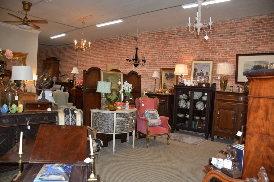 More Photos Of 201 S Main St, Enterprise Department Store For Sale