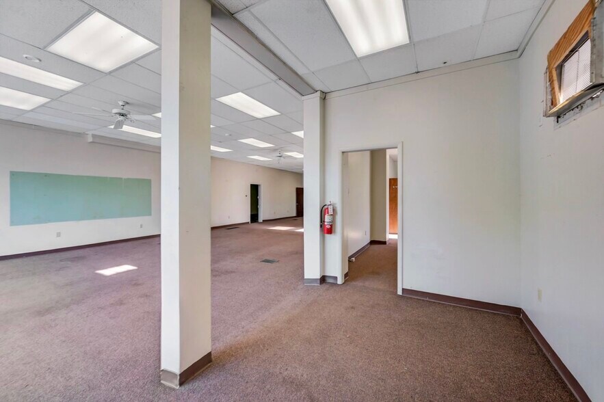 More Photos Of 535 Green Ridge St, Scranton Storefront Retail Residential For Sale